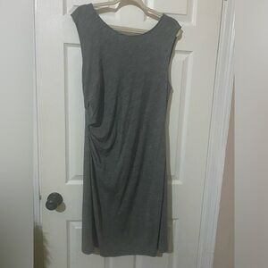 Like new Ann Taylor Elegant Gray Sleeveless midi Dress